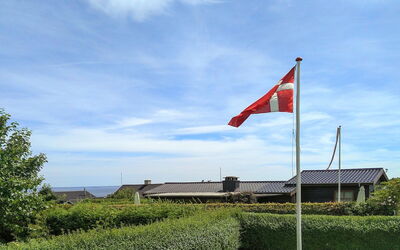 Stenkil - 250M from the Sea