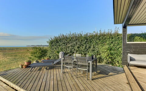 Kaapo - 300M from the Sea: Blu, Arbusto, Villetta, Groundcover, Giardino, Estate, Shade, Landscaping, Agriturismo, Eco Hotel