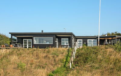 Kaapo - 300M from the Sea