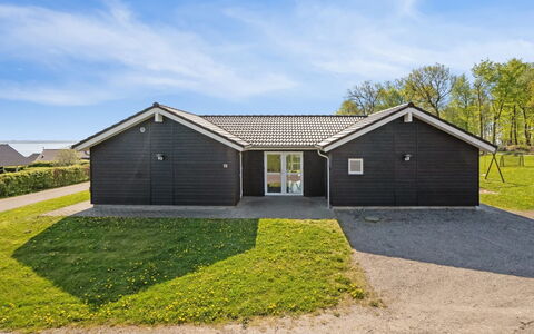 Tenaya - 200M from the Sea: Zona Residenziale, Tetto, Sobborgo, Driveway, Estate, Camino
