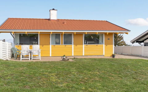 Alya - 200M from the Sea: Blu, Arbusto, Villetta, Groundcover, Giardino, Estate, Shade, Landscaping, Agriturismo, Eco Hotel