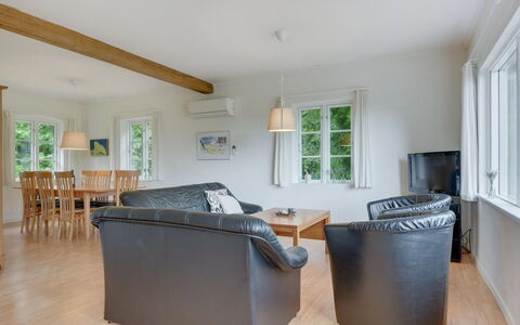 Rosa - 300M from the Sea