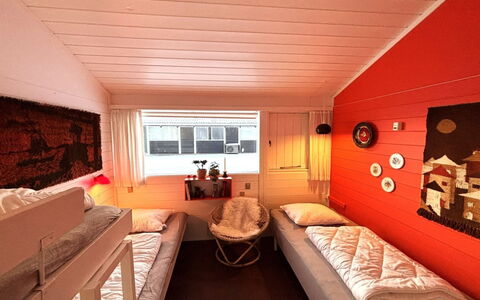 Ditte - 300M from the Sea: Interior Design, Legna, Mobilia, Soffitto, Pavimentazione, Pavimento, Camera Da Letto, Letto, Camera, Lenzuolo