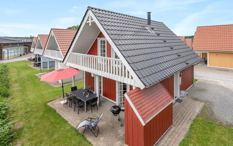 Uffe - 100M to the Fjord: Costruzione, Casa, Finestra, Casa, Tetto, Zona Residenziale, Arbusto, Villetta, Lotto