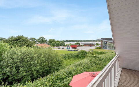 Uffe - 100M to the Fjord: Costruzione, Casa, Finestra, Casa, Tetto, Zona Residenziale, Arbusto, Villetta, Lotto
