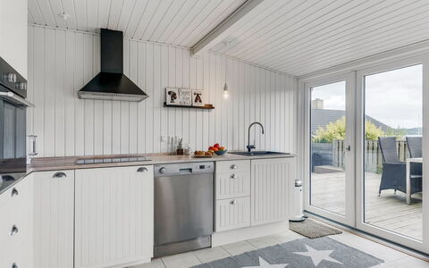 Elain - from the Sea: Cucina, Elettrodomestico Da Cucina, Cabinetry, Controsoffitto, Elettrodomestico, Apparecchio Major, Latifoglie, Plank, Pavimento In Legno
