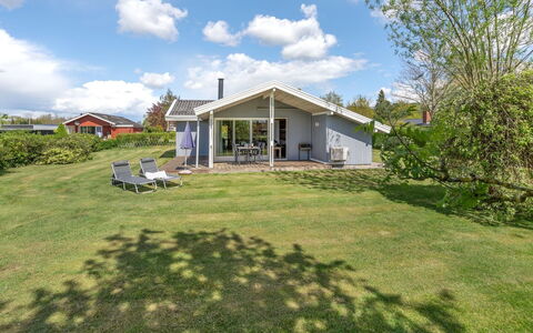 Denahi - 400M to the Fjord: Zona Residenziale, Tetto, Sobborgo, Driveway, Estate, Camino