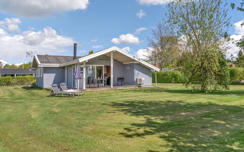Denahi - 400M to the Fjord: Zona Residenziale, Tetto, Sobborgo, Driveway, Estate, Camino