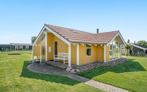 Susse - 400M to the Fjord: Costruzione, Casa, Finestra, Casa, Tetto, Zona Residenziale, Arbusto, Villetta, Lotto