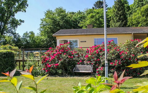 Engelke - 150M from the Sea: Zona Residenziale, Tetto, Sobborgo, Driveway, Estate, Camino