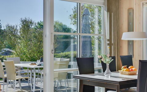 Leandra - 600M from the Sea: Zona Residenziale, Tetto, Sobborgo, Driveway, Estate, Camino