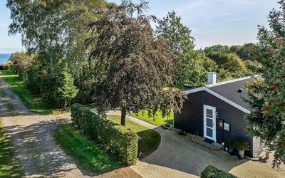 Leandra - 600M from the Sea