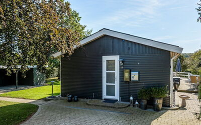 Leandra - 600M from the Sea