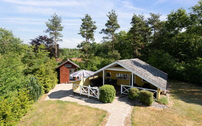 Hannelise - 30Km from the Sea