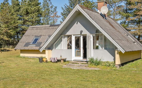 Ødke - 3.5Km from the Sea: Casa, Villetta, Tetto, Casa, Estate, Agriturismo, Raccordo, Edifici Giardino, Cortile