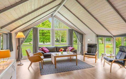 Torben - 10Km from the Sea: Soffitto, Interior Design, Sedia, Soggiorno, Divano, Pianta Della Casa, Design, Latifoglie, Pavimento In Legno