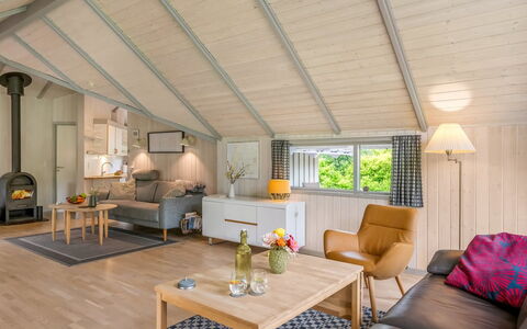 Torben - 10Km from the Sea: Interior Design, Mobilia, Pavimentazione, Legna, Soffitto, Pavimento, Divano, Camera, Soggiorno, Pavimento In Legno