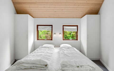 Reiner - 300M to the Fjord: Parete, Legna, Interior Design, Soffitto, Camera Da Letto, Pavimentazione, Pavimento, Letto, Camera, Bedding