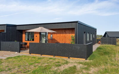 Kasper - 1.8Km from the Sea