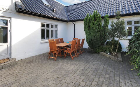 Sophia - 8Km from the Sea: 