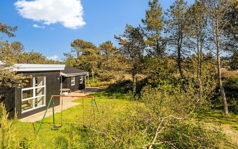 Eroll - 1.8Km from the Sea: Villetta, Prato, Giardino, Prato, Edifici Giardino, Landscaping, Cortile, Agriturismo, Capannone