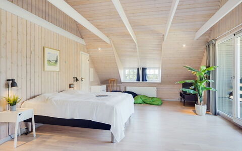 Gertrudis - 2Km to the Fjord: Mobilia, Interior Design, Pavimentazione, Pavimento, Pavimento In Legno, Letto, Camera Da Letto, Legna, Soffitto, Camera