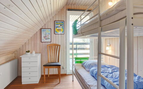 Gertrudis - 2Km to the Fjord: Interior Design, Pavimentazione, Pavimento, Legna, Mobilia, Camera Da Letto, Soffitto, Letto, Pavimento In Legno, Camera