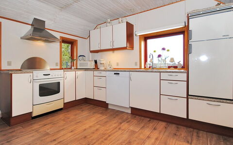 Palle - 2Km from the Sea: Pavimentazione, Interior Design, Legna, Pavimento, Cucina, Soffitto, Controsoffitto, Pavimento In Legno, Camera, Mobilia