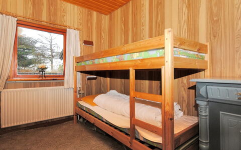 Palle - 2Km from the Sea: Legna, Pavimentazione, Pavimento, Interior Design, Camera Da Letto, Letto, Mobilia, Camera, Soffitto, Color Legno