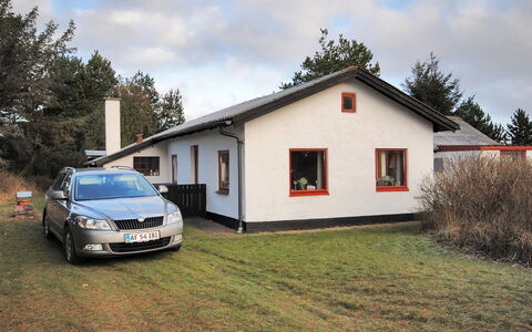 Palle - 2Km from the Sea: Costruzione, Finestra, Casa, Tetto, Casa, Villetta, Porta