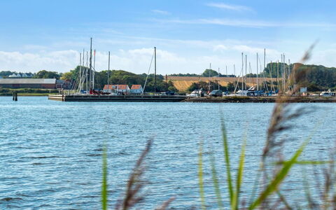 Peetu - 200M to the Fjord: Acqua, Barca, Corpo D'Acqua, Moto D'Acqua, Waterway, Estate, Albero, Barche E Nautica - Macchine E Materiali, Nube, Canale