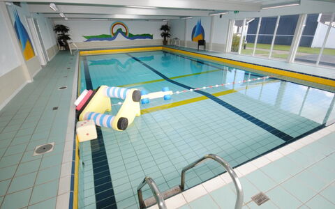 Hermanda - 100M to the Fjord: Piscina, Pavimentazione, Pavimento, Materiale Composito, Tempo Libero, Sala, Centro Ricreativo, Giochi Al Coperto E Sport
