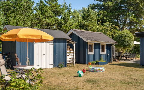 Sebastian - 100M to the Fjord: Mobilia, Interior Design, Pavimentazione, Legna, Pavimento, Soffitto, Pavimento In Legno, Sedia, Tavolo, Illuminazione