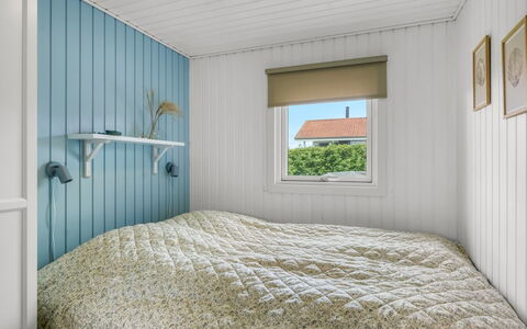 Pavo - 300M to the Fjord: Legna, Interior Design, Pavimento, Pavimentazione, Camera Da Letto, Soffitto, Biancheria, Letto, Camera, Bedding