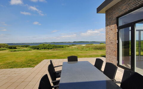 Eloise - 50M to the Fjord: Casa, Estate, Design, Agriturismo, Villa