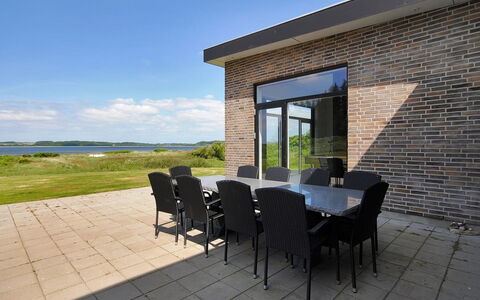 Eloise - 50M to the Fjord: Mobilia, Casa, Tavolo Esterno, Mobili Da Esterno, Sedia, Cucina & Sala Da Pranzo Tavolo, Estate, Brick, Design, Terrazza