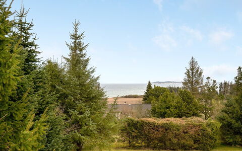 Brunhild - 300M to the Fjord: Tetto, Casa, Lotto, Casa, Villetta, Estate, Edifici Giardino, Shade, Log Cabin, Landscaping