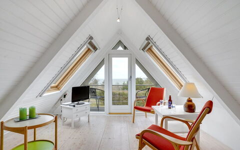 Brunhild - 300M to the Fjord: Tetto, Casa, Lotto, Casa, Villetta, Estate, Edifici Giardino, Shade, Log Cabin, Landscaping