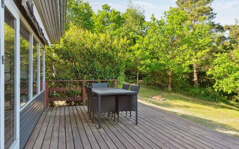 Amai - 1.5Km from the Sea: Tetto, Casa, Casa, Villetta, Raccordo, Estate, Driveway, Edifici Giardino, Cortile, Capannone