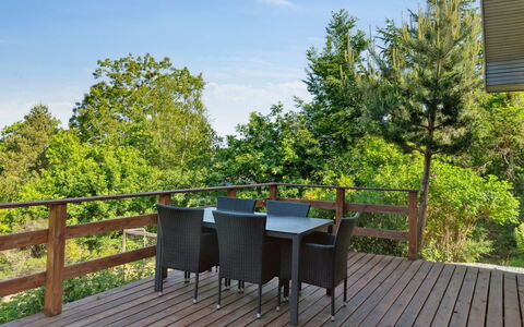 Amai - 1.5Km from the Sea: Tetto, Casa, Casa, Villetta, Raccordo, Estate, Driveway, Edifici Giardino, Cortile, Capannone