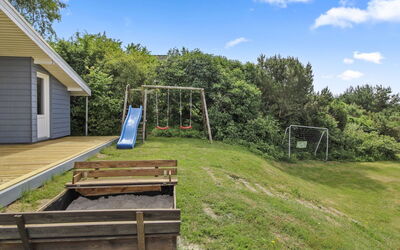Lissi - 700M from the Sea