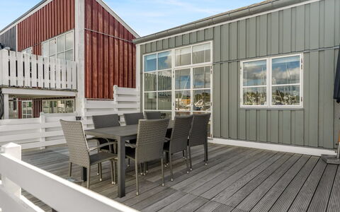 Milo - 5M from the Sea: Legna, Materiale Composito, Pavimento In Legno, Raccordo, Plank, Porta, Latifoglie, Deck, Color Legno, Portico