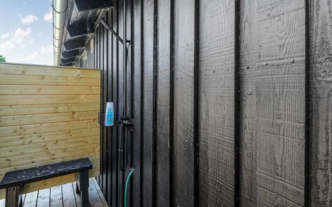 Nette - 300M from the Sea: Mobilia, Interior Design, Pavimentazione, Legna, Pavimento, Soffitto, Pavimento In Legno, Sedia, Tavolo, Illuminazione
