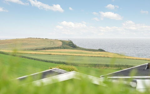 Alyna - 200M from the Sea: Cielo, Blu, Verde, Erba, Orizzonte, Paesaggio Naturale, Pascolo, Ecoregione, Paesaggio, Lotto
