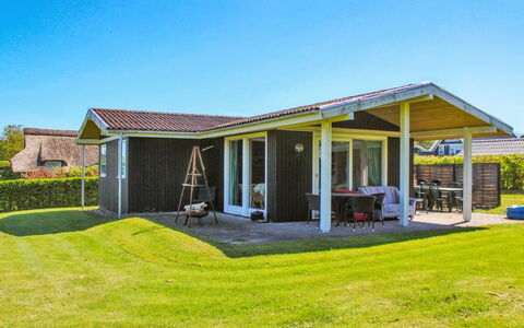 Carita - 500M from the Sea: Architettura, Tetto, Casa, Materiale Composito, Illuminazione Diurna, Raccordo, Driveway