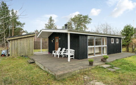 Joosua - 400M from the Sea: Legna, Color Legno, Plank, Latifoglie, Villetta, Deck, Raccordo, Shade, Pavimento In Legno, Edifici Giardino