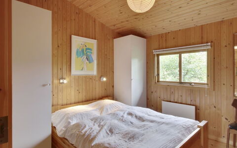 Gerasim - 400M from the Sea: Legna, Interior Design, Soffitto, Pavimentazione, Pavimento, Camera Da Letto, Camera, Letto, Latifoglie, Casa