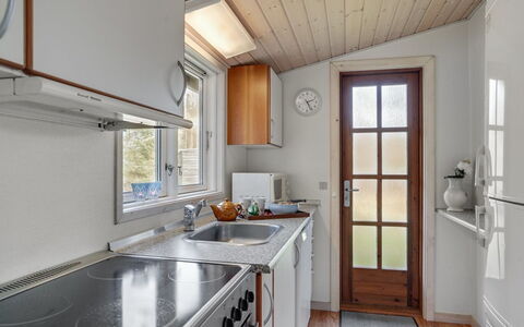 Herly - 50M from the Sea: Zona Residenziale, Tetto, Sobborgo, Driveway, Estate, Camino