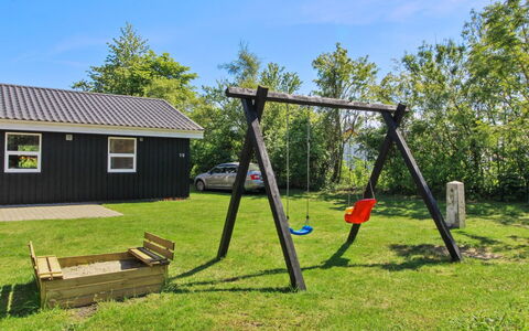 Fredegæst - 700M from the Sea: Mobilia, Interior Design, Appartamento, Pavimentazione, Pavimento, Tavolo, Sedia, Camera, Casa, Cucina & Sala Da Pranzo Tavolo