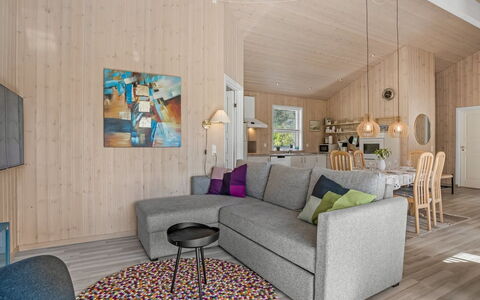 Fredegæst - 700M from the Sea: Legna, Pavimentazione, Interior Design, Pavimento, Mobilia, Soffitto, Camera, Soggiorno, Pavimento In Legno, Casa